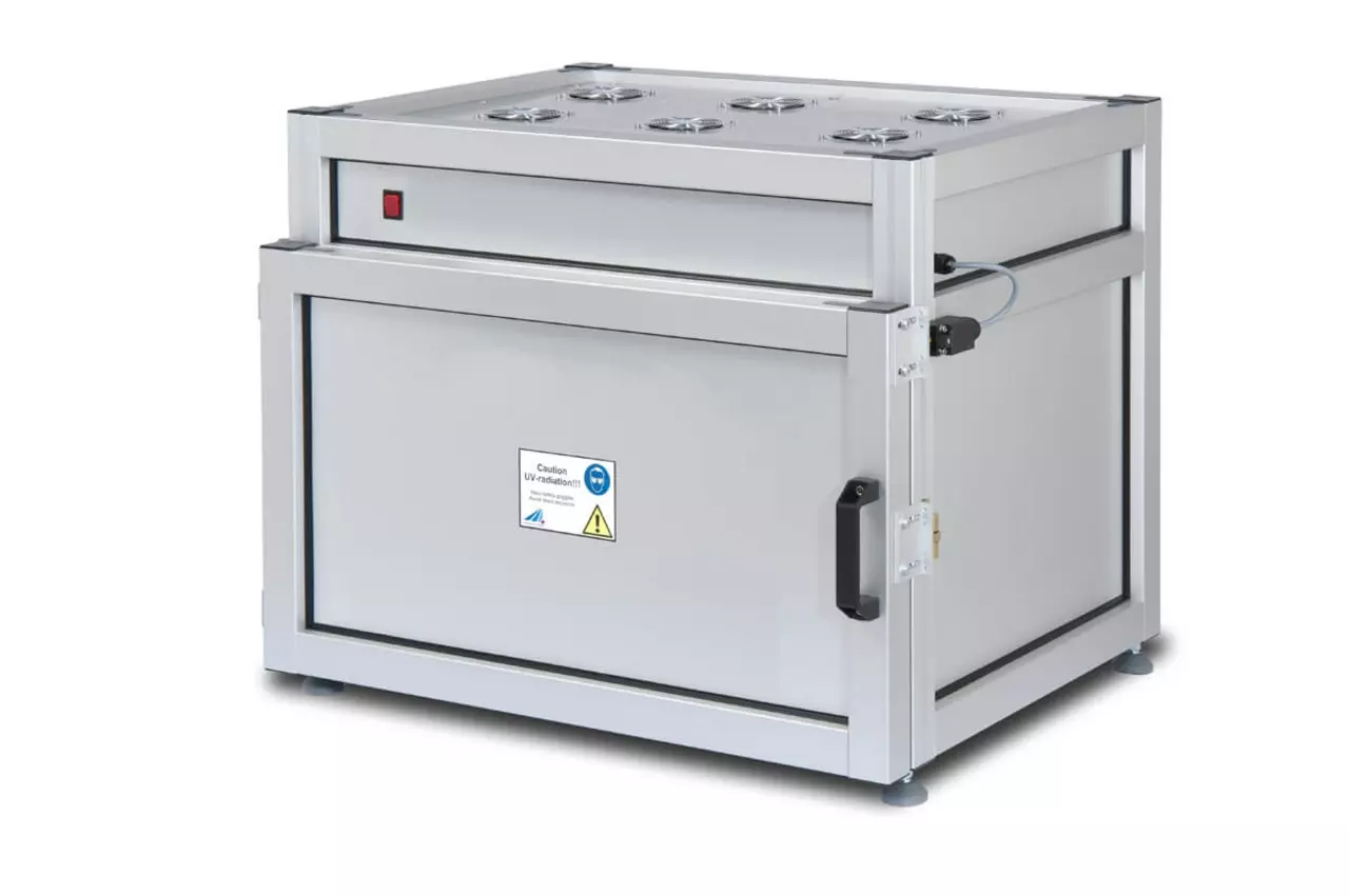 Tageslicht- und UV Testkammer BS-04