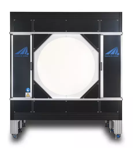 2500 mm luminance standard with 1200 mm output port and 25 lamps